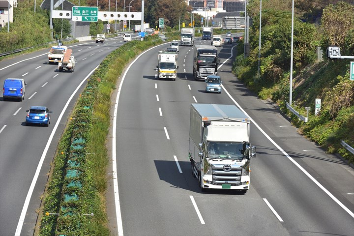 01_ドライバー系】44971379_M_R.jpg