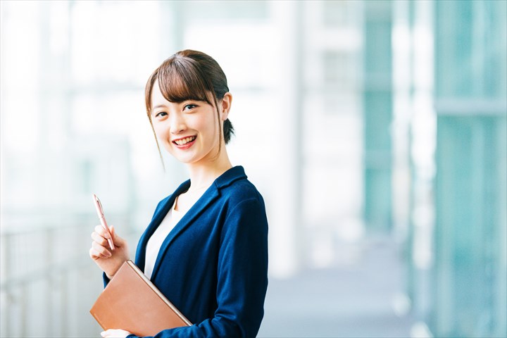 05_事務系】69381316_M_R.jpg