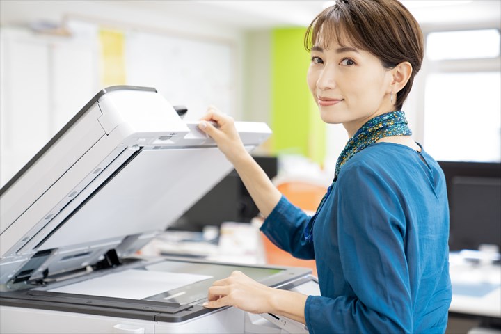 05_事務系】70702824_M_R.jpg