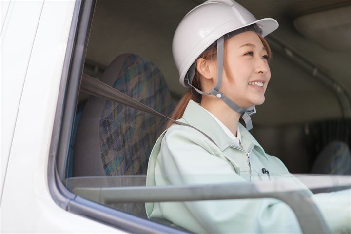 《久世郡久御山町》週払いOK・普通車～大型車での車両の陸送ドライバー！（Web面接OK・運転中心）