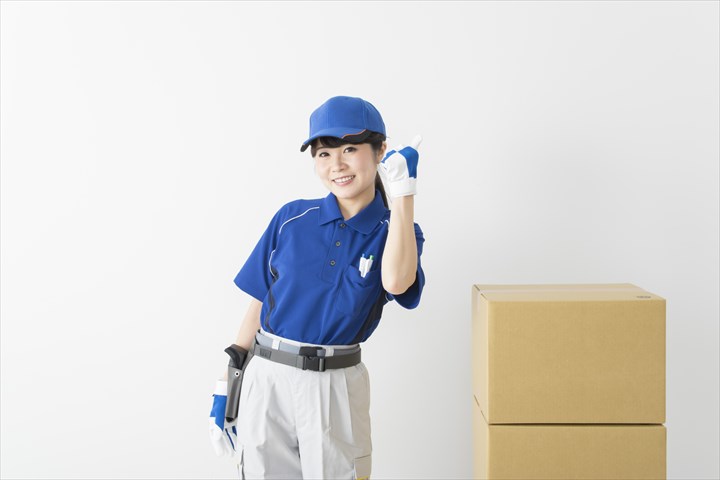 《川口市》週払いOK・2ｔ車での病院などへの食品配送ドライバー！（Web面接OK・土日祝休み）