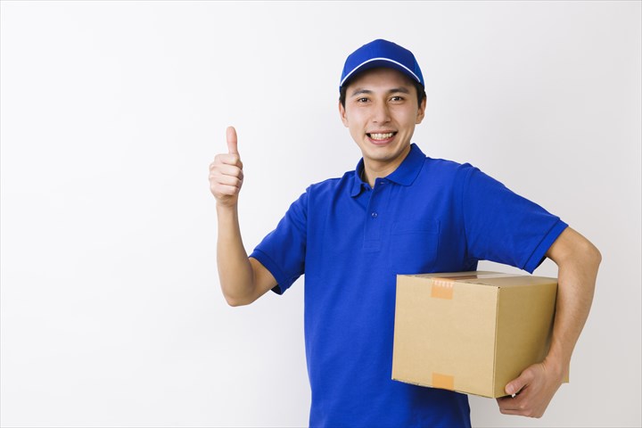 《大分市》週払いOK・4ｔ車での企業向け一般貨物の集配ドライバー！（土日祝休み・日勤）