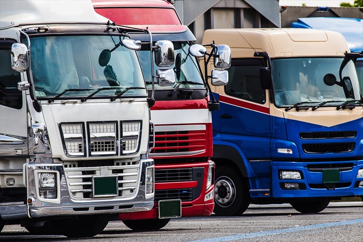 《守谷市》週払いOK・大型車での工場への食品容器やトレイの配送ドライバー！（Web面接OK・土日祝休み）