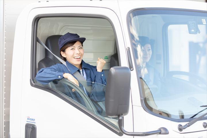 《八千代市》週払いOK・3ｔ車でのチルド、米飯商品の店舗配送ドライバー！（Web面接OK・短時間19:30～1:30）