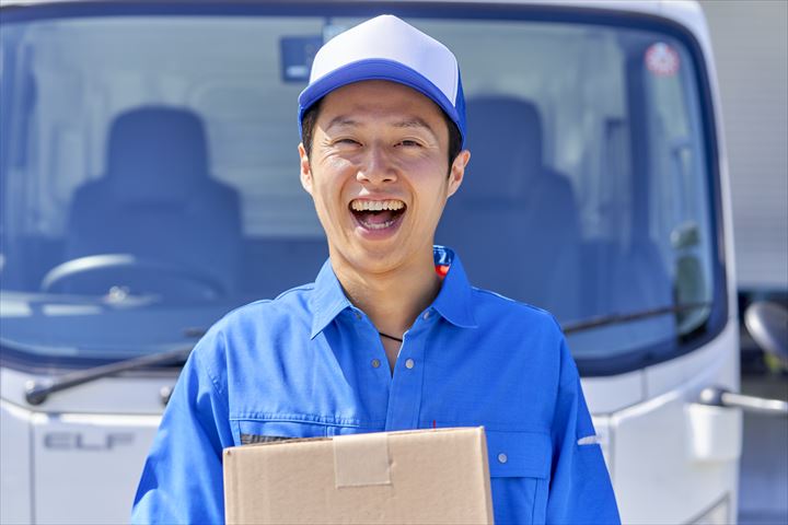 《船橋市》週払いOK・1.5ｔ車での現場等への電気機器の配送ドライバー！（Web面接OK・高時給）