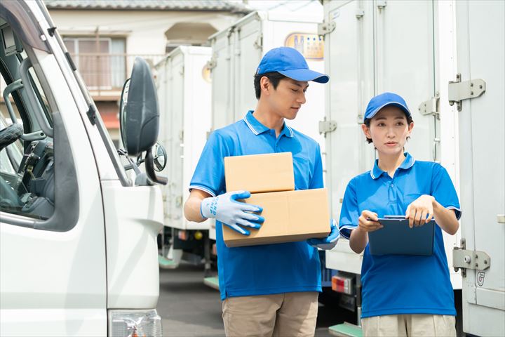 《川崎市川崎区》週払いOK・4ｔ車での家電量販店で扱う製品の配送ドライバー！（週休2日・時間外勤務ほぼなし・夜勤帯）