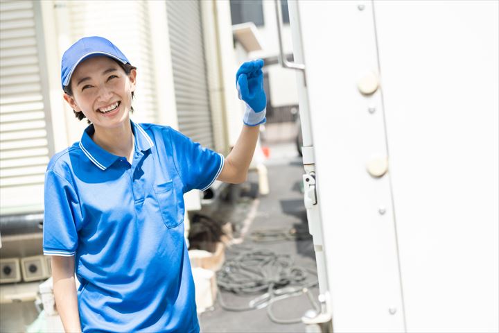 《刈谷市》週払いOK・3ｔ車でのチルド、ドライ品のコンビニ配送ドライバー！（Web面接OK・WワークOK）