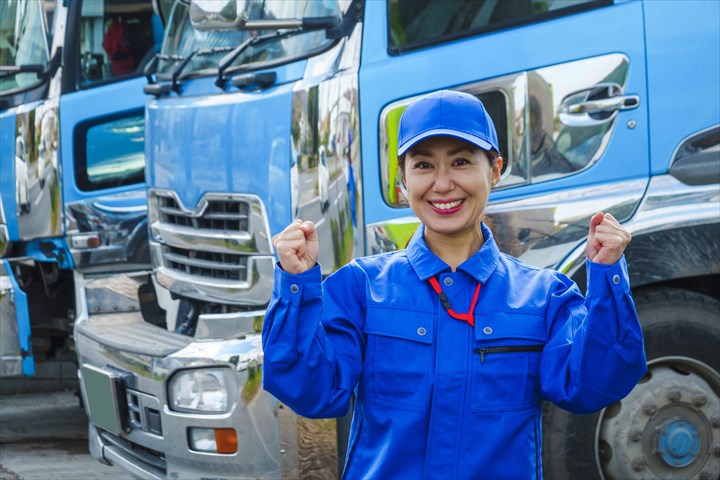 《小牧市》週払いOK・大型車での大手通販サイト商品のセンター間配送ドライバー！（週休2日・高時給）