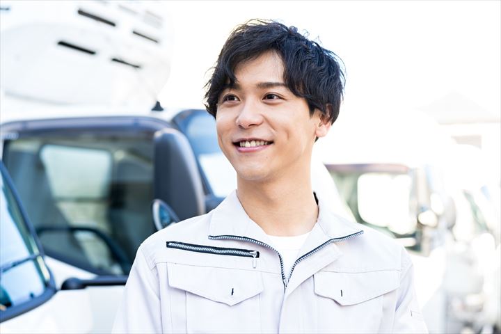 《戸田市》週払いOK・2～3ｔパッカー車での段ボールの回収ドライバー！（Web面接OK・高収入）