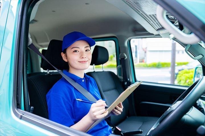 《江東区》週払いOK・普通車でのドーナツの店舗配送ドライバー！（AT限定OK・週3日～相談可）