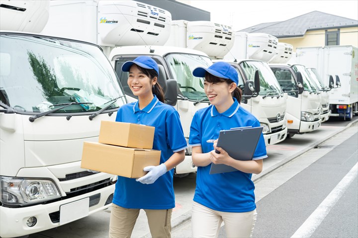 《守口市》週払いOK・4ｔ車での常温品配送ドライバー！（Wワーク歓迎・期間限定就業開始～2ヶ月間）