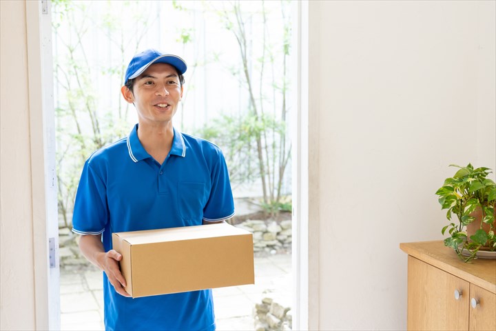 《新宿区》週払いOK・電動自転車での企業への書類や衣類等の集配業務！（高時給・土日祝休み）