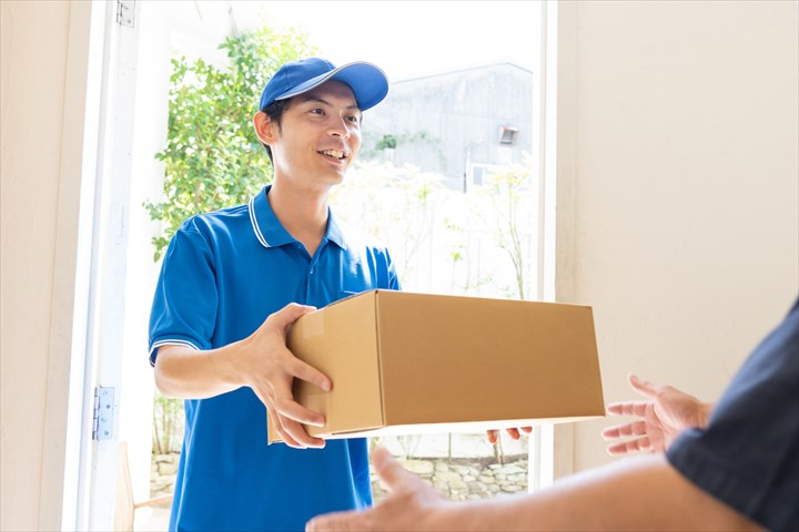 《江戸川区》週払いOK・1.5ｔ車での食品や雑貨の個人宅への配送ドライバー！（Web面接OK・AT限定可）