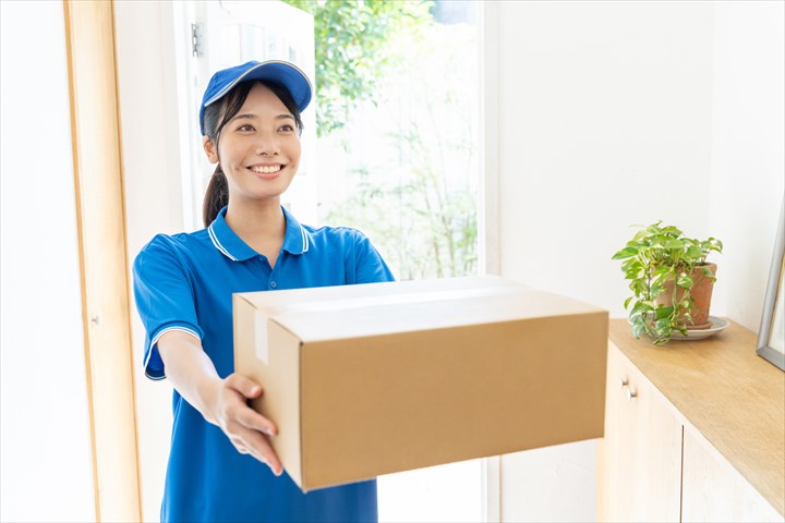 《貝塚市》週払いOK・1.5ｔ～2ｔ車での個人宅や集合住宅への食品などの配送ドライバー！（Web面接OK・高時給）