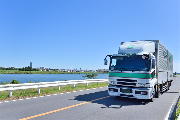 《東大阪市》週払いOK・1ｔ～4ｔ車での 陸送、回送ドライバー！（運転メイン・負担少なめ）
