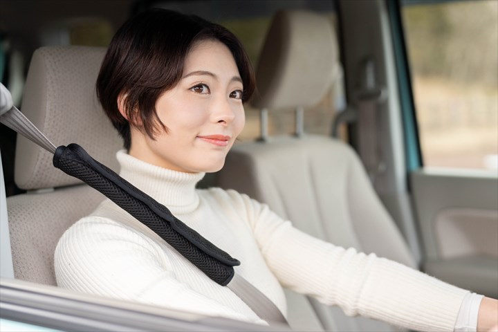 《中央区》週払いOK・ハイエースでの生徒の送迎ドライバー！（高時給・土日休み）