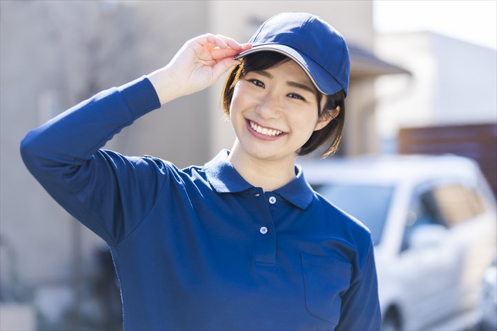 《中央区》週払いOK・英会話教室に通う生徒の送迎添乗スタッフ！（Web面接OK・未経験OK）