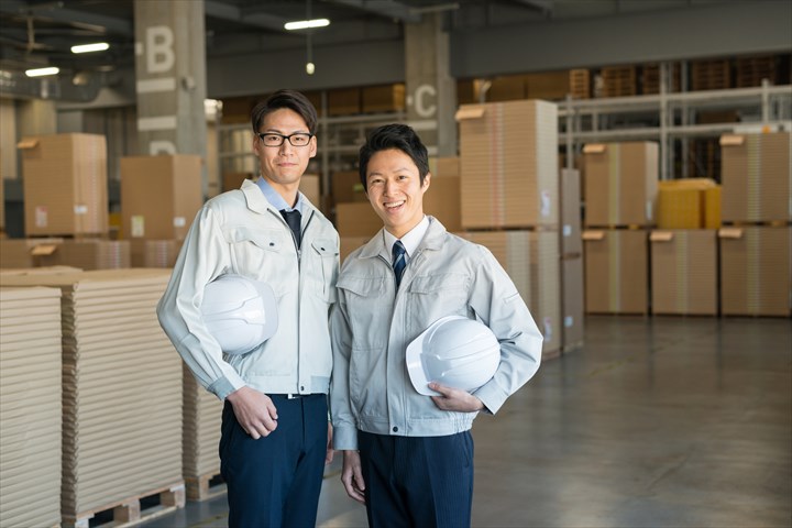 《川口市》週払いOK・倉庫内での3温帯食材のピッキングや格納作業スタッフ！（Web面接OK・WワークOK）