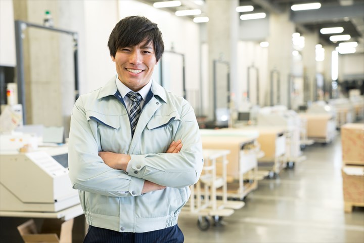 《高座郡寒川町》週払いOK・倉庫内での食品全般の出庫作業スタッフ！（Web面接OK・週休2日）