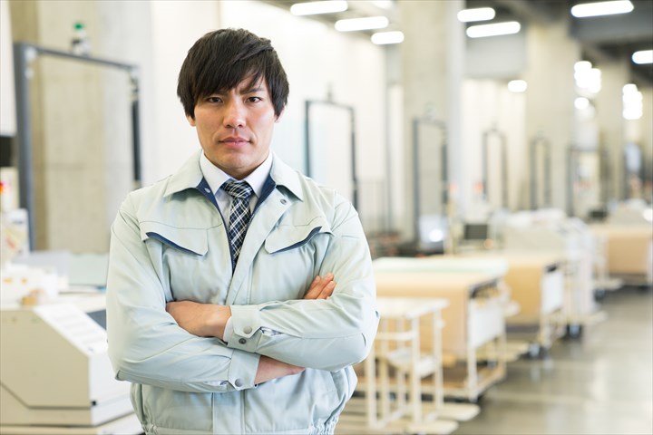 《みよし市》週払いOK・倉庫内での電子部品の積み込みや仕分け作業スタッフ！（Web面接OK・短時間13:00～17:00）