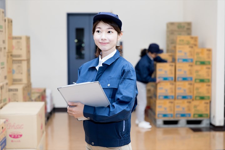 《西宮市》週払いOK・倉庫内でのスーパー向け食品の出荷作業スタッフ！（Wワーク歓迎・期間限定2021年10月末迄）