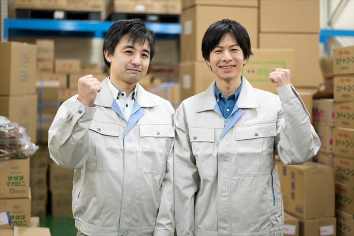 《柏市》週払いOK・物流倉庫内での仕分けや積込み作業スタッフ！（未経験OK・土日祝休み）