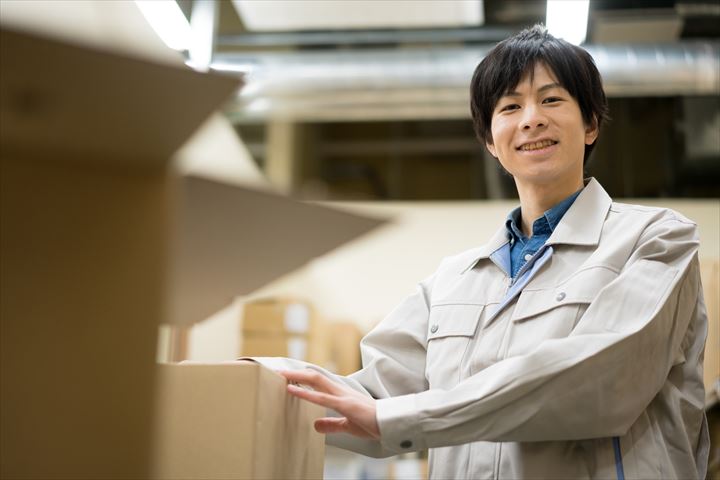 《川口市》週払いOK・食品倉庫内での入出庫作業スタッフ！（Web面接OK・短期2026年1月31日まで）