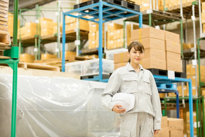 《愛知郡愛荘町》週払いOK・フォークリフトを使用した冷凍食品の入出庫作業スタッフ！（高時給・週休2日）