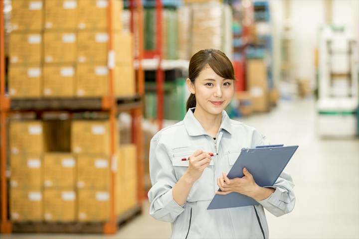 《浜松市東区》週払いOK・物流倉庫内での仕分けや積込み作業スタッフ！（未経験OK・土日祝休み）