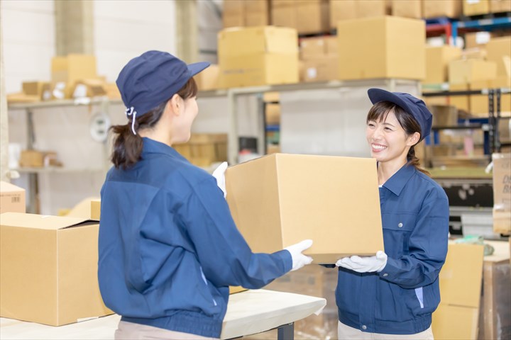 《川崎市宮前区》週払いOK・倉庫内での業務用食材の入出庫作業スタッフ！（Web面接OK・短時間9:00～14:00）