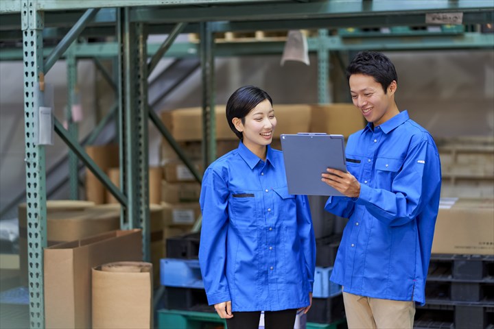 《朝倉市》週払いOK・倉庫内での飲料のピッキングや仕分け作業スタッフ！（未経験OK・日勤）