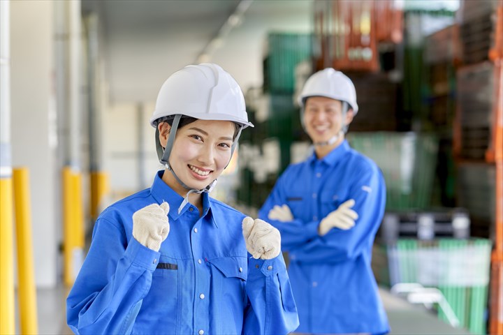 《神戸市中央区》週払いOK・中古車両の清掃作業スタッフ！（Web面接OK・未経験OK）