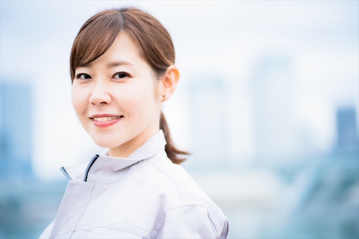 《綾歌郡宇多津町》週払いOK・倉庫内での荷物の仕分け作業スタッフ！（未経験歓迎・短時間6:00～8:00）