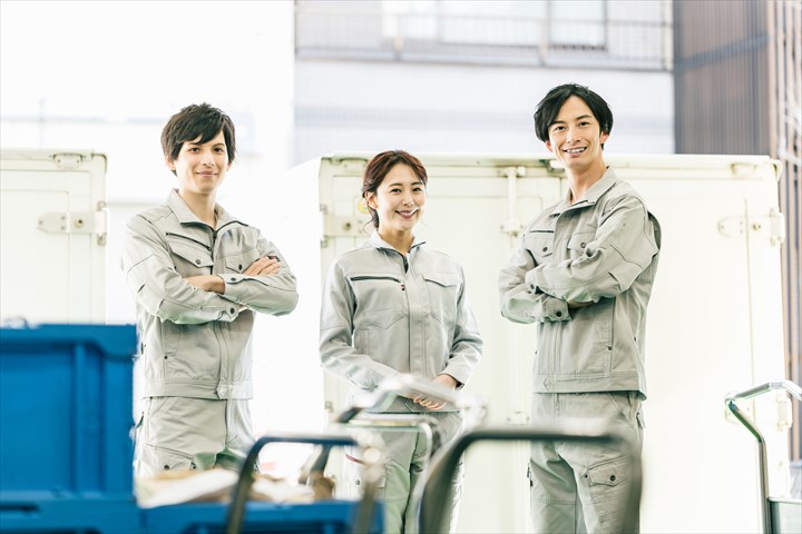 《千葉市稲毛区》週払いOK・倉庫内での冷凍食品の入出荷作業スタッフ！（週3～相談可・短時間3:00～7:00）