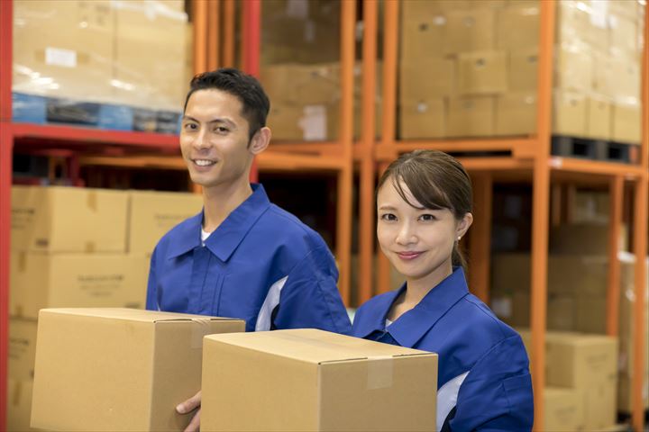 《柏市》週払いOK・倉庫内での業務用食材の入出庫作業スタッフ！（土日祝休み・日勤）