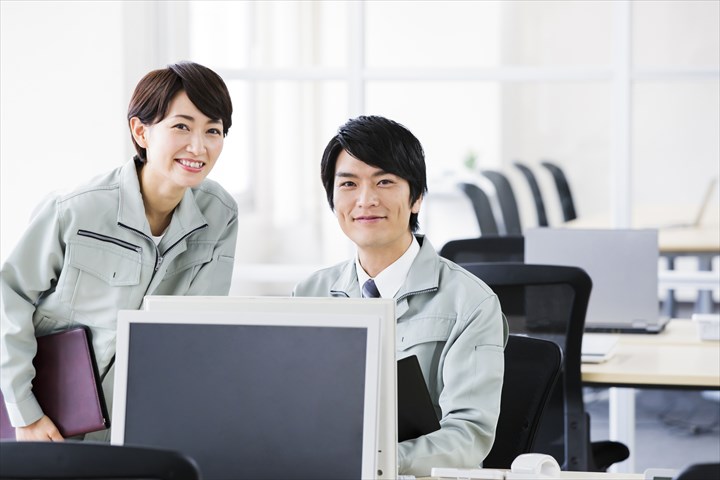 《大阪市西淀川区》週払いOK・営業部での営業補助スタッフ！（Web面接OK・土日祝休み）