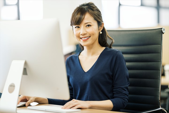 《市原市》週払いOK・物流法人内での事務スタッフ！（Web面接OK・土日祝休み）