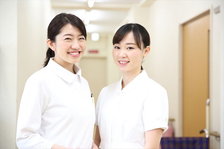 《入間郡三芳町》週払いOK・老人ホームでの看護スタッフ！（高時給・週3～5日）