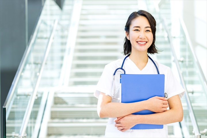 《千葉市美浜区》週払いOK・献血ルームでの採血スタッフ！（Web面接OK・週休2日）